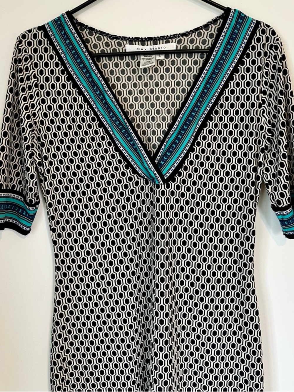 Max Studio Black, White and Teal Geo-Print Dress - Size: Small - Picture 3 of 5